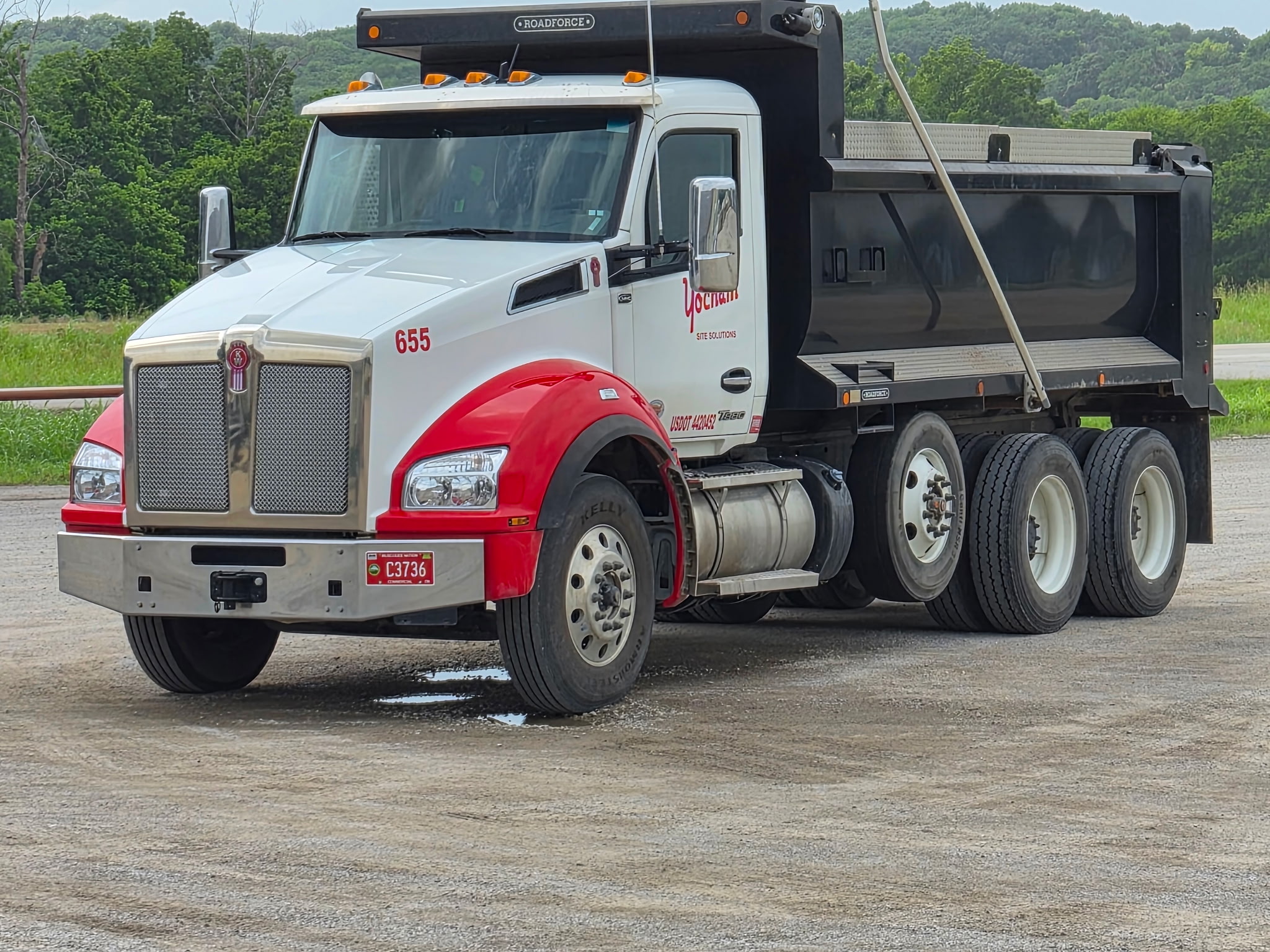 Yocham dump truck
